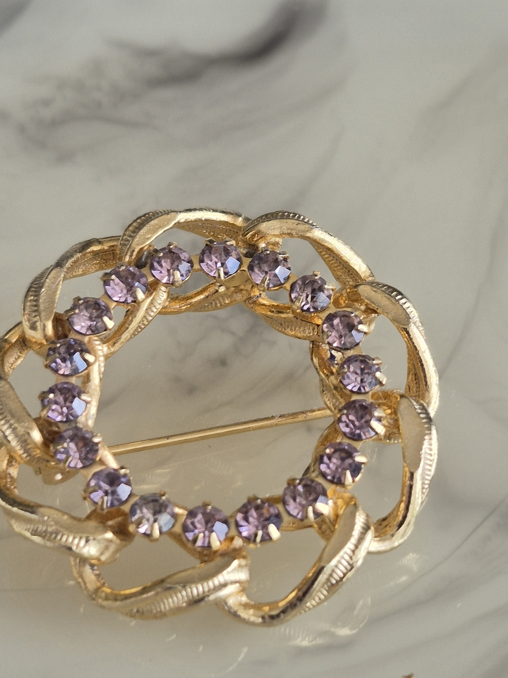 Gold Circle Brooch with Lavender Crystals - Picture 2 of 4